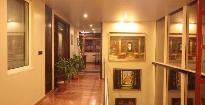 Justa Mg Road Hotel Бангалор Екстериор снимка
