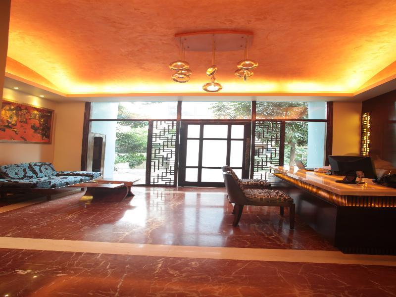 Justa Mg Road Hotel Бангалор Екстериор снимка