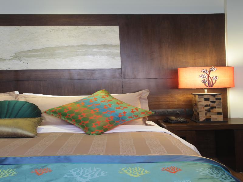 Justa Mg Road Hotel Бангалор Екстериор снимка